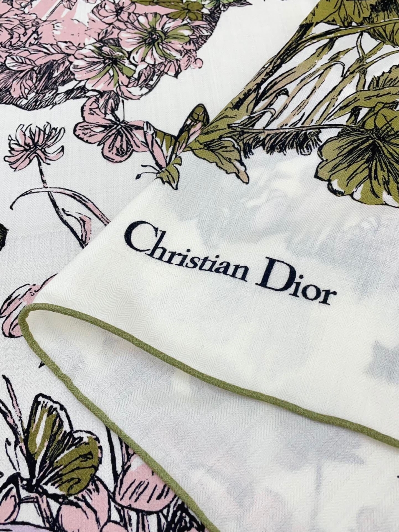 CHRISTIAN DIOR